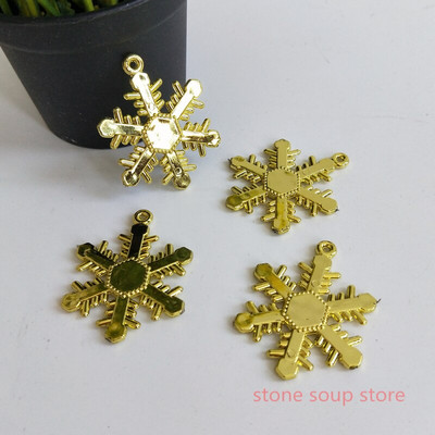 24 τμχ Πλαστικές νιφάδες χιονιού Χριστουγεννιάτικο μενταγιόν Διακοσμητικό χειροτεχνία Diy αξεσουάρ Χρυσό Ασημί Λευκό Snowflake 3,8cm