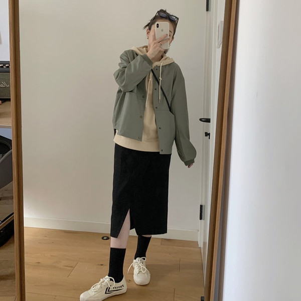 Дамска пола за бременни със средна дължина