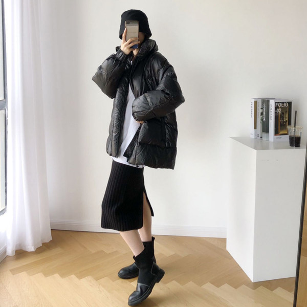 Зимна дамска пола за бременни със средна дължина