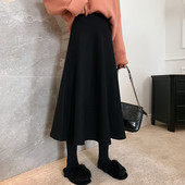 Широка дамска пола за бременни със средна дължина