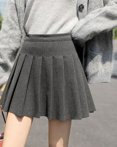 Дамска модерна къса пола в различни цветове