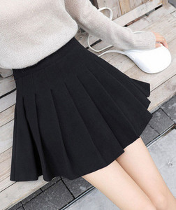 Дамска модерна къса пола в различни цветове