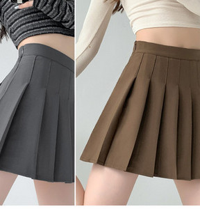 Дамска модерна къса пола в различни цветове