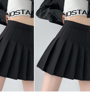 Дамска модерна къса пола в различни цветове