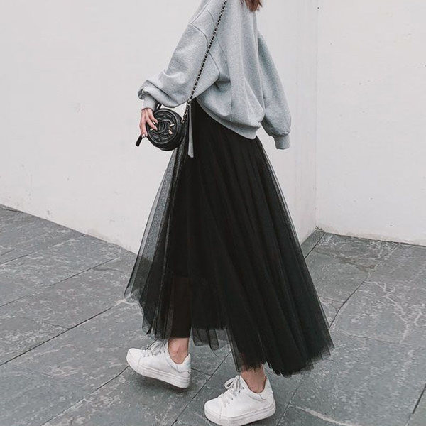 Ежедневна пола за бременни със средна дължина