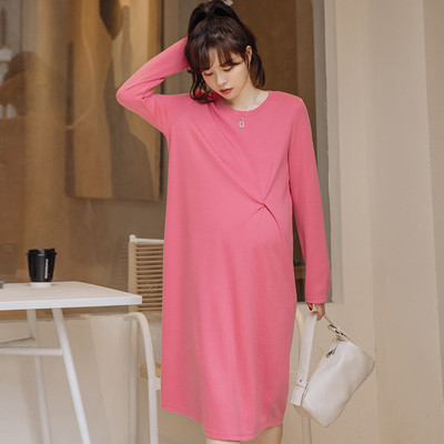 Ежедневна рокля с обло деколте за бременни