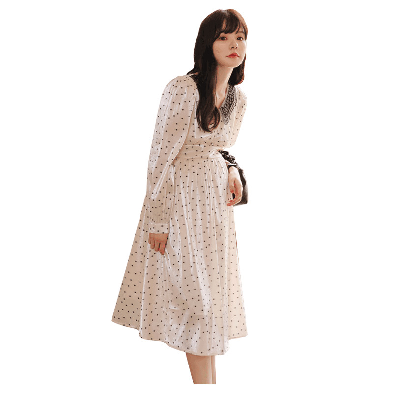 Модерна рокля за бременни с дълъг ръкав и шпиц деколте 