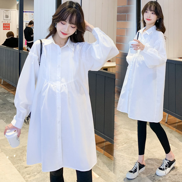 Ежедневна рокля за бременни с класическа яка и копчета 