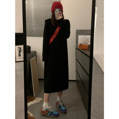 Есенно-зимна рокля за бременни с връзки