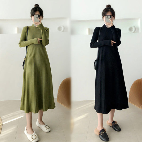 Дамска раирана рокля с дълъг ръкав за бременни