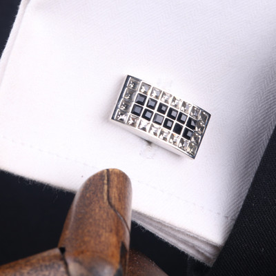 Мъжки ръкавели с цветни камъни