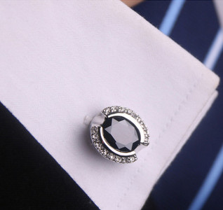 Разнообразен модел копчета за мъжки ръкавели