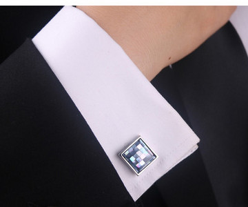 Разнообразен модел копчета за мъжки ръкавели