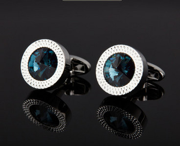 Разнообразен модел копчета за мъжки ръкавели