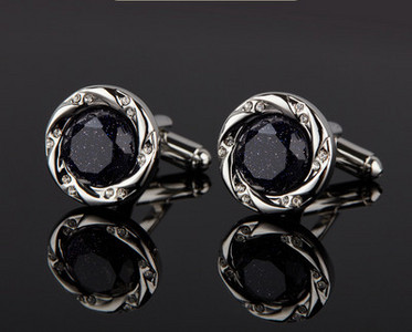 Разнообразен модел копчета за мъжки ръкавели