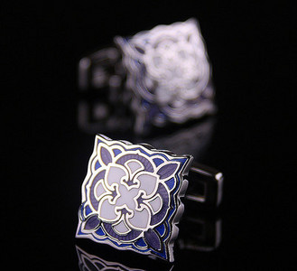 Мъжки ръкавели с камъни -няколко модела