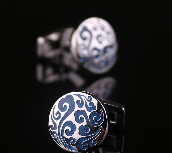 Мъжки ръкавели с камъни -няколко модела