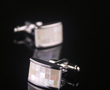 Модерни метални ръкавели за мъже подходящи за риза