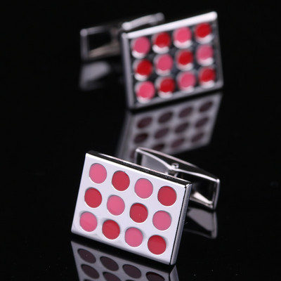 Разнообразни копчета за мъжки ръкавели