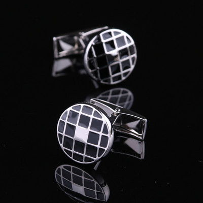 Разнообразни копчета за мъжки ръкавели