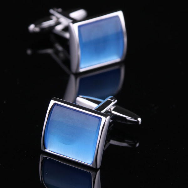 Разнообразни копчета за мъжки ръкавели