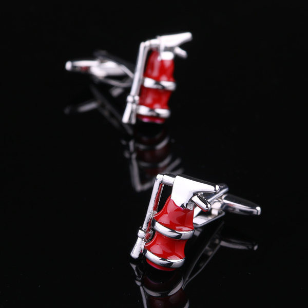 Разнообразни копчета за мъжки ръкавели