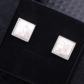 Мъжки ръкавели с квадратна форма