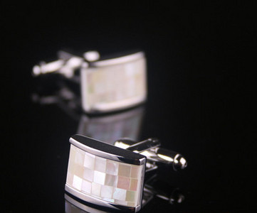 Разнообразен модел мъжки ръкавели