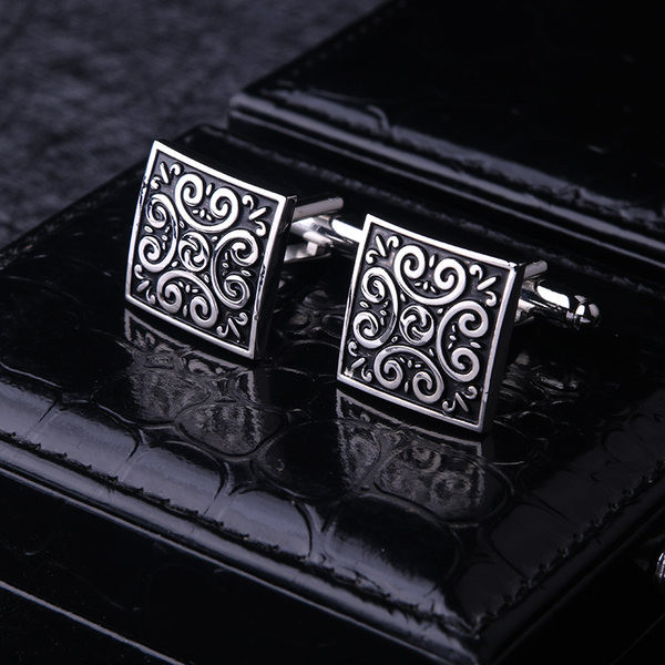 Мъжки копчета за ръкавели с грвюра