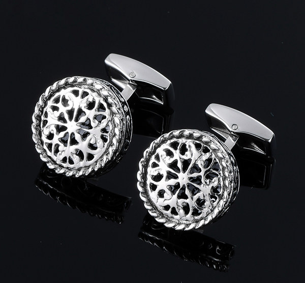 Разнообразни мъжки копчета за ръкавели