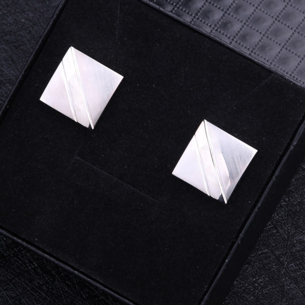 Мъжки бели квадратни ръкавели 