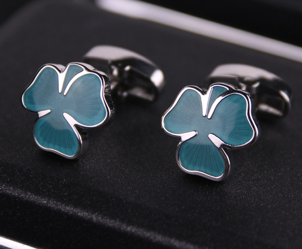 Мъжки ръкавели с флорален елемент 