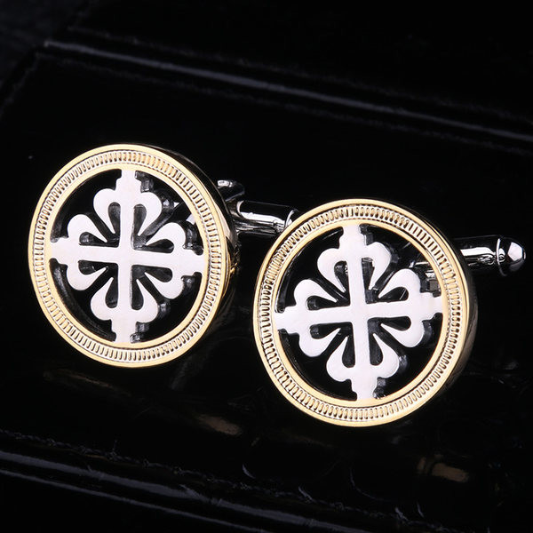 Модерни копчета за ръкавели в златист цвят за мъже 