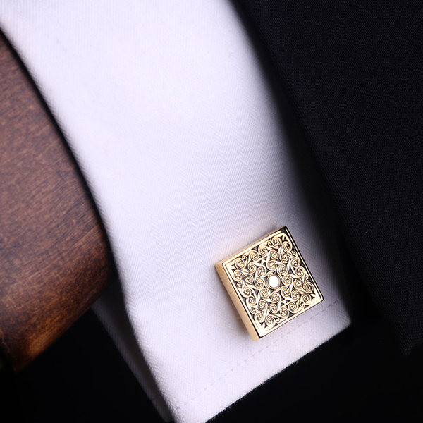 Мъжки ръкавели - в златист цвят