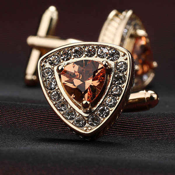 Мъжки копчета в златист цвят