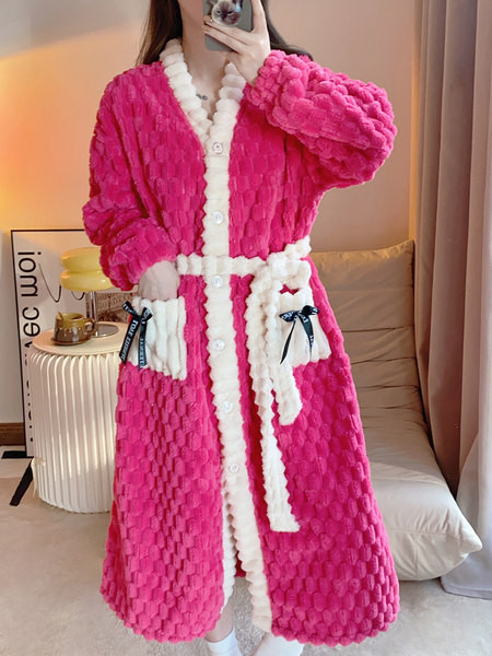 Дамски халат закопчаване с копчета 