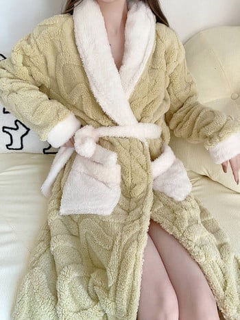 Дамски поларен халат ежедневен модел
