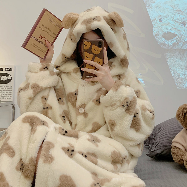 Дамски халат с щампа и копчета 