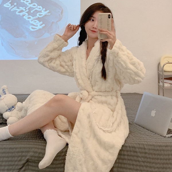 Ежедневен халат с джоб и колан