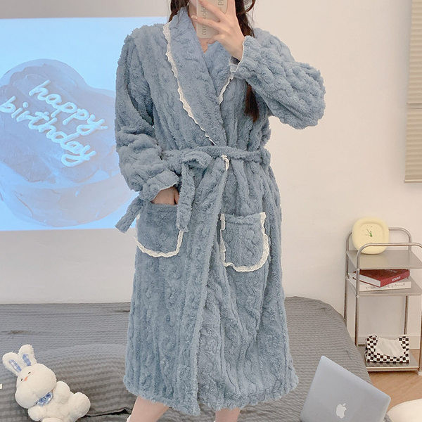 Дамски плюшен халат в три цвята 