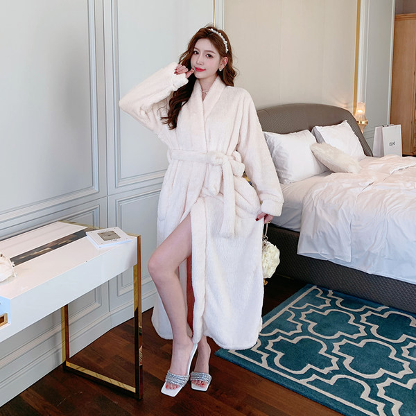 Поларен дамски халат с джоб и колан