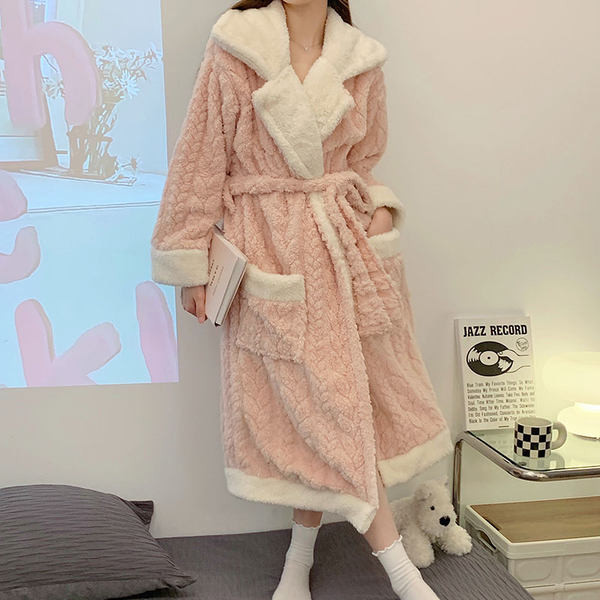 Поларен дамски халат с джоб