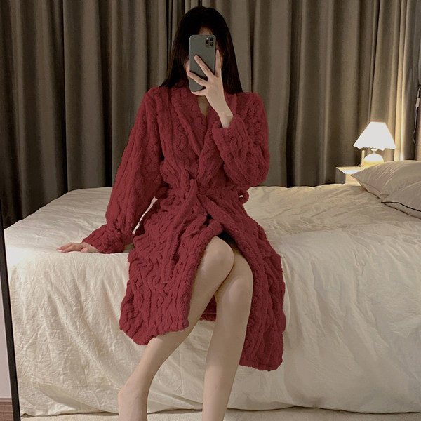 Поларен дамски  халат с джоб