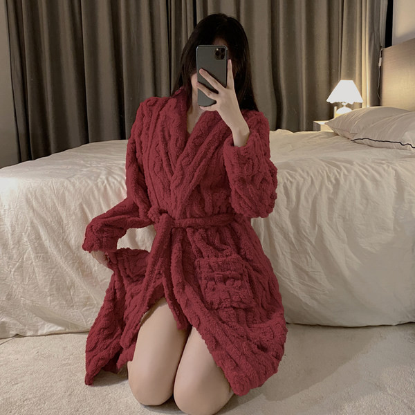 Поларен дамски  халат с джоб