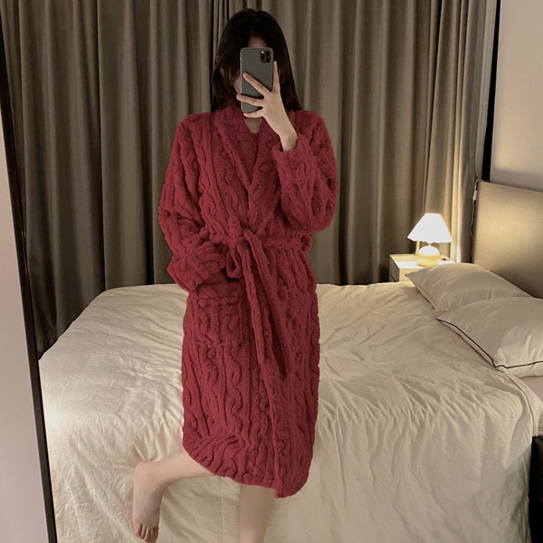 Поларен дамски  халат с джоб