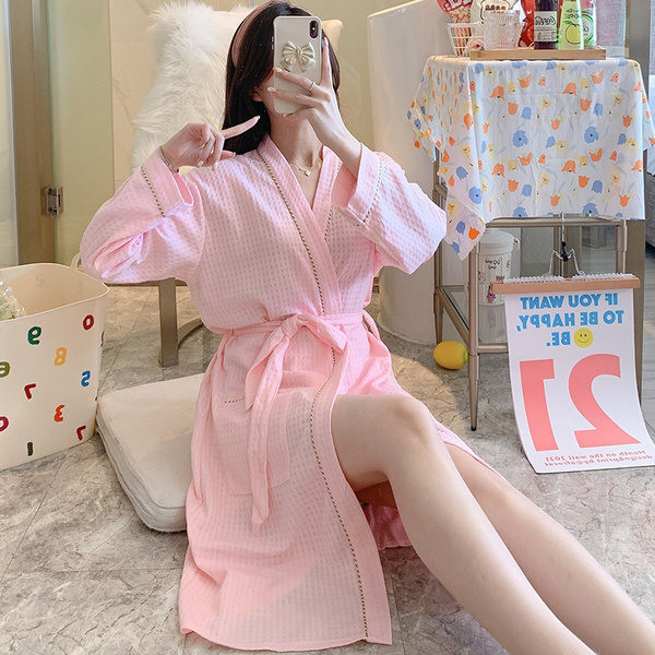 Дамски халат с колан в различни цветове 