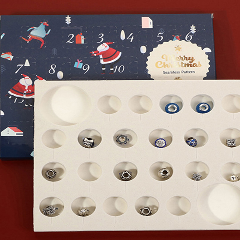 Коледен адвентен календар за 2023 г. Navidad Decor 24-дневен календар с обратно отброяване Коледна тематика Направи си сам бижута Комплект гривна с талисман Подарък