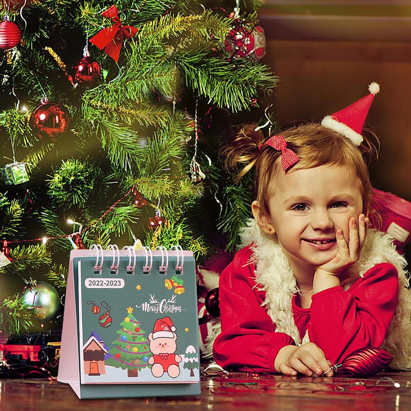 Galda kalendārs 2023. gada mini mēneša darbvirsmas kalendārs no 2022. gada augusta līdz 2023. gada decembrim Radoša darbvirsmas rotājuma Ziemassvētku dāvana