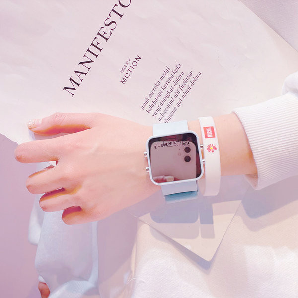 Детски кожен електронен часовник 