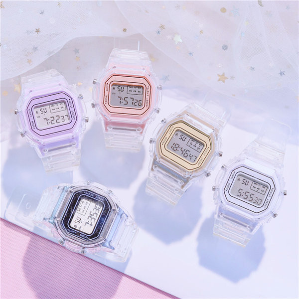 Детски часовник с квадратен циферблат и силиконова каишка